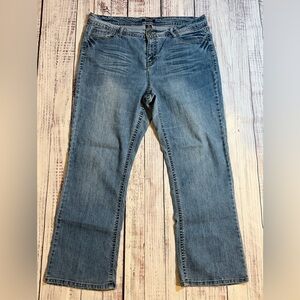 Roz & Ali Classic Denim Relaxed Straight Leg Jeans